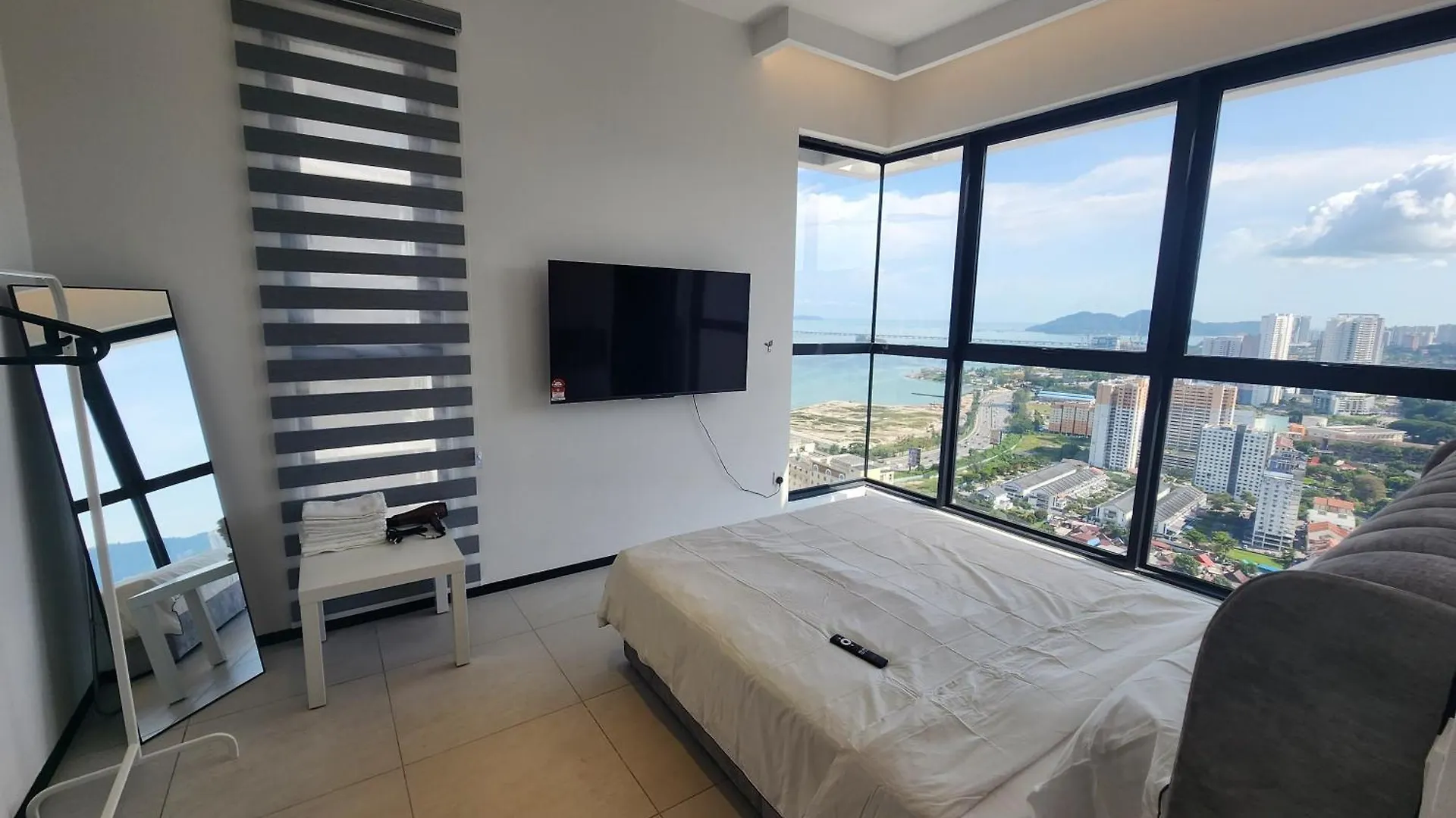 Executive Urban Suites - George Town @ Penang Jelutong Lägenhet